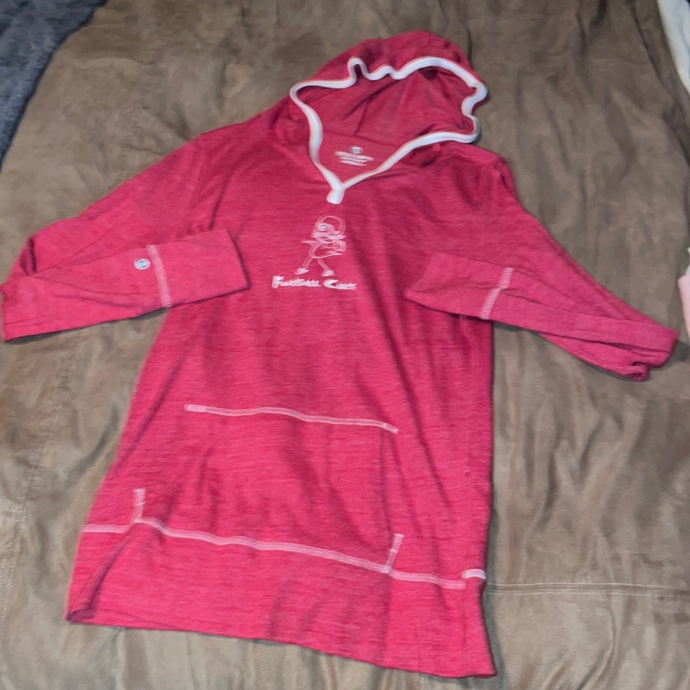 Juniors size Large, HALLOWAY longsleeved hoodie